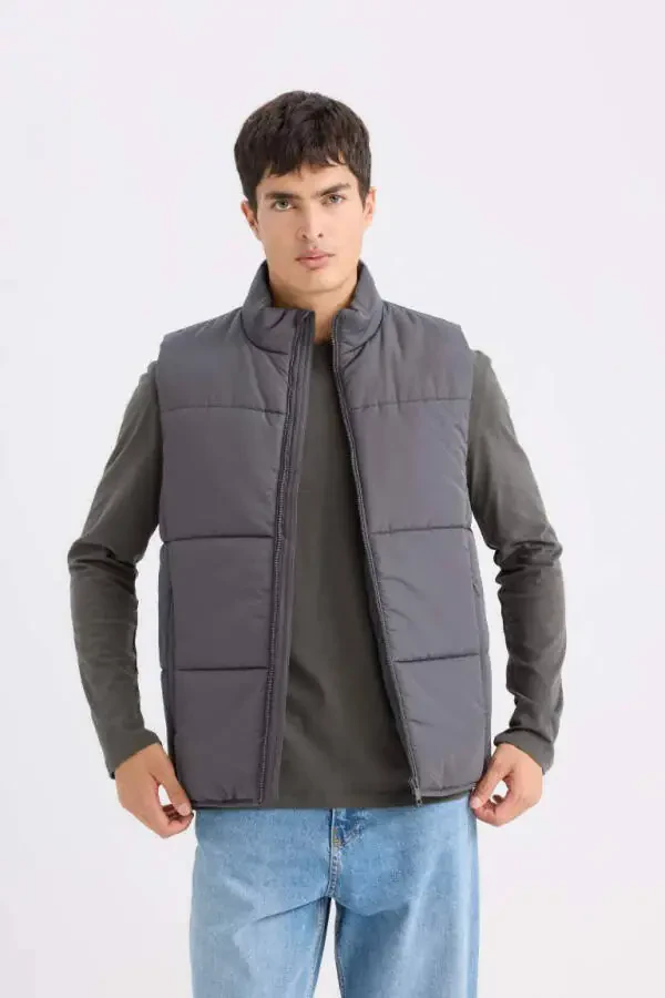 Regular Fit Stand Collar Zip-Up Puffer Vest Anthracite - 1