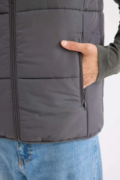 Regular Fit Stand Collar Zip-Up Puffer Vest Anthracite - 5