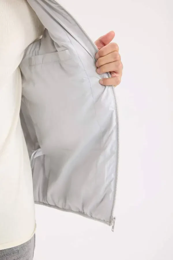 Regular Fit Tik Yoqali Fermuarli Shishirilgan Nimcha Och Kulrang - 6