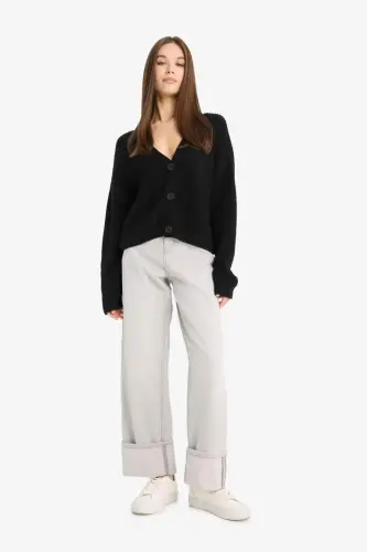 Regular Fit V-Neck Buttoned Knit Cardigan-Black - DEFACTO (1)