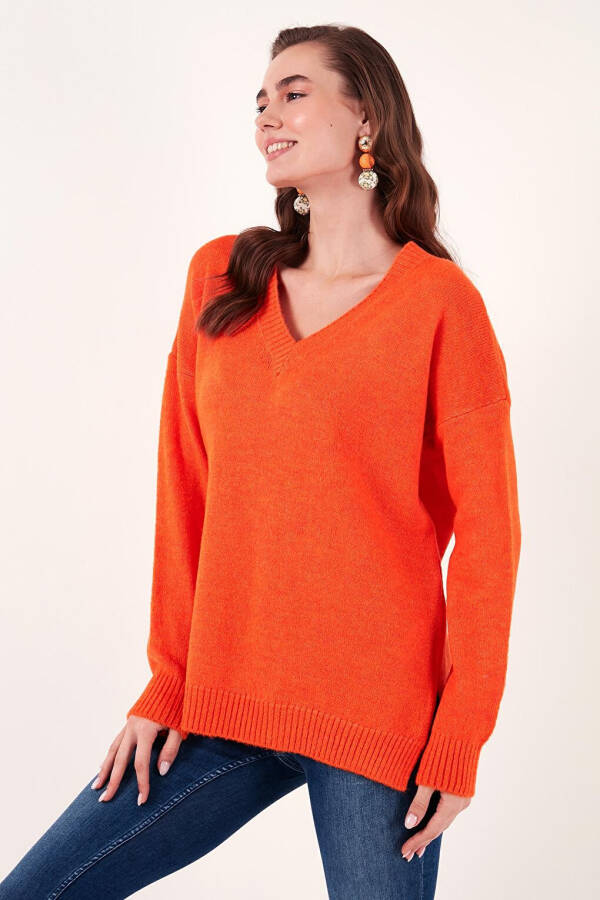 Regular Fit V-Neck Sweater 4616140 - 14