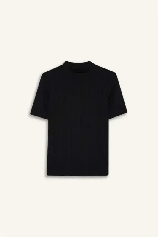 Regular Fit Yarim Balichqa Yaka Fitili Kashkorse Qisa Qolli Tişört Qora - 7