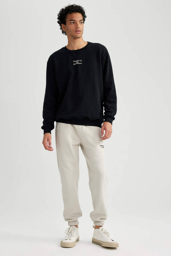 Regular Fit Zipper Pocket Sweatpants - 3