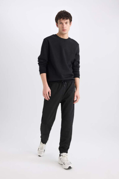 Regular Fit Zipper Pocket Sweatpants Black - 3