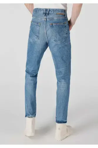 Regular Tapered Fit Jeans for men. - COLIN’S (1)