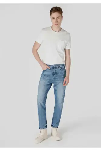 Regular Tapered Fit Jeans for men. - 3