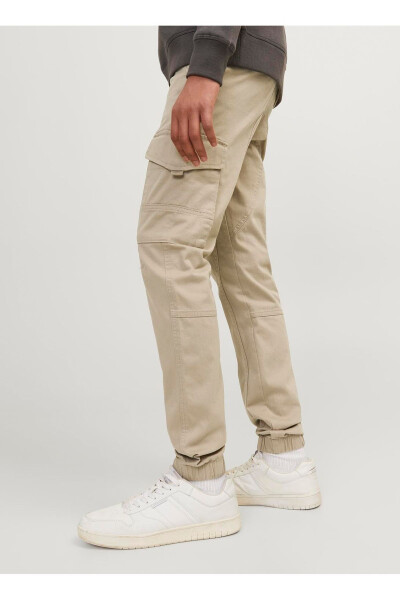 Regular waist, elastic leg, stone detail men's pants. - 3