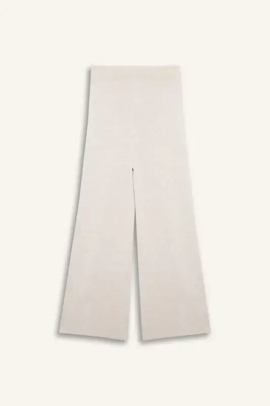 Relax Fit Keng Keng Shim-Ekru - 10