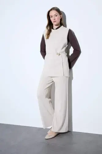 Relax Fit Wide Leg Trousers-Ecru 