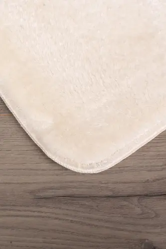 Relax Krem 80x150 + 50x80 sm. Katta o'lchamli 2 tualet gilami to'plami, sirpanmaydigan unitaz qopqog'i - Krem - 2