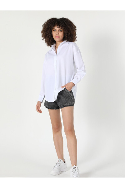 Relaxed fit white long sleeve shirt for women - 3