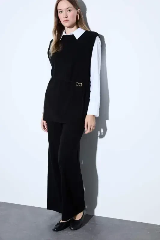 Relaxed Fit Wide Leg Trousers-Black - 1