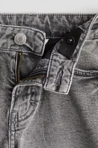 Relaxed Tapered Fit Jeans - 3