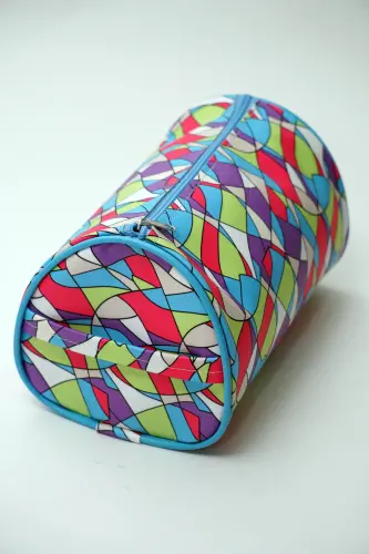 Renkli Desenli Silindir Şık, Kullanışlı ve Dayanıklı Tasarım Kozmetik Çantası-Mor - 3