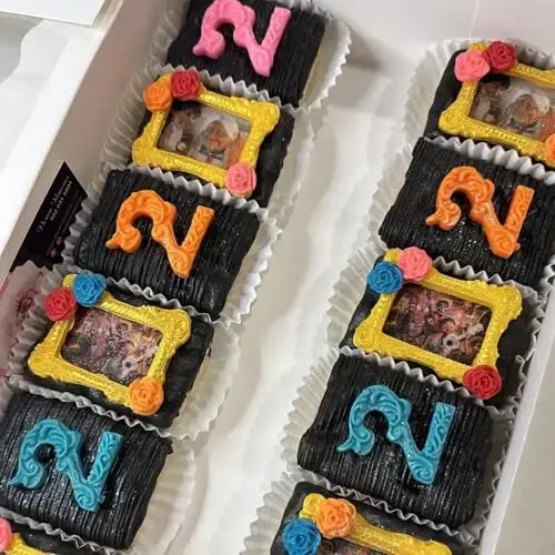 Picture Frame Chocolate Molds, Baroque Vintage Mirror Frame Fondant Molds, Photo Frame Rose Silicone Baking Molds for Cake Decoration Sugar Gum Paste Candy Cookies Resin Clay Set of 3 - 4