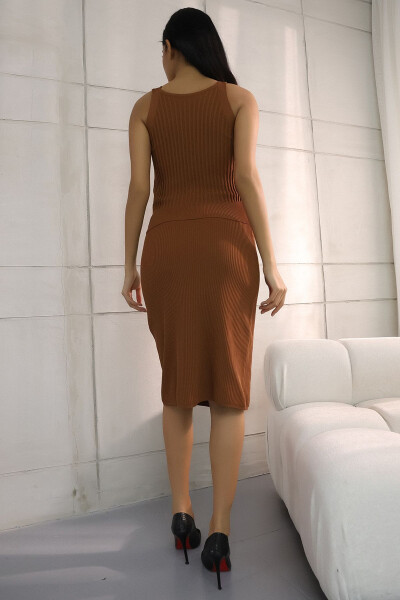 Ribbed Buttoned Slit Skirt and Sleeveless Printed Tank Top Set - ALCHON (1)