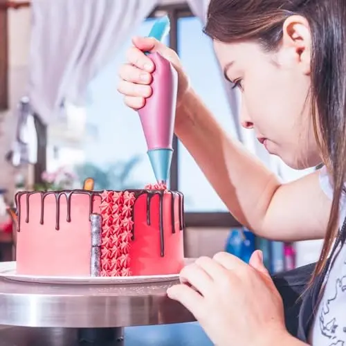 Riccle Piping Bags and Tips Set, 11.8 Inch 100 Anti Burst Piping Bags, 124 Pcs Cake Decorating Kit with 16 Piping Tips, 1 Reusable Pastry Bags, 3 Cake Scrapers, 2 Couplers, and 2 Icing Bags Ties - 6