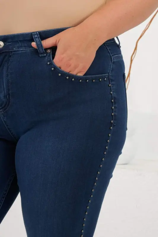 Rmg Plus Size Blue Jeans with Stone Detail and Flared Legs - 4