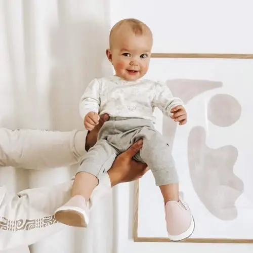 Robeez Baby Girls va Unisex Yumshoq Tagliklar Sirpanishga Qarshi Krovat Poyabzallari Chaqaloqlar va Bolalar uchun Uy poyabzali, 0-24 Oy - ROBEEZ (1)