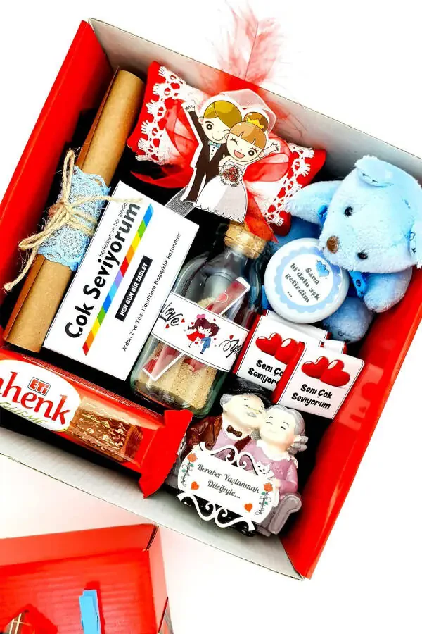 Романтический подарок на день рождения и годовщину для любимого в красной коробке - 3