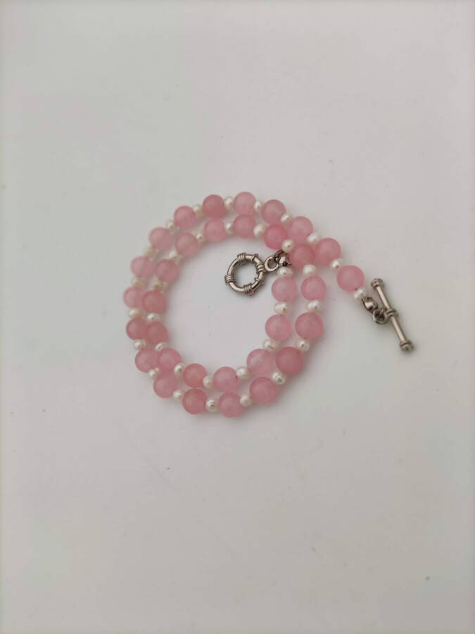 Rose Quartz and Pearl Healing Necklace - 4