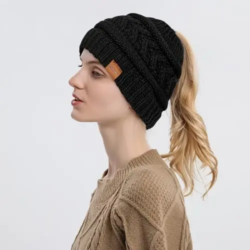 Rosoz 1 va 2 ta to'plam ayollar uchun ponytail shapkasi, qishki issiq sochlar uchun yumshoq streç kabel naqshli tartibsiz yuqori tugunli bosh kiyimi - 3