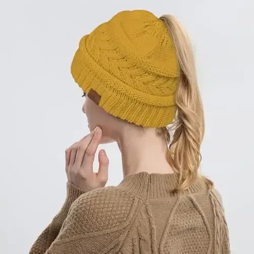 Rosoz 1&2 Packs Ayollar uchun Ponytail Beanie, Qishki iliq Beanie dumi Yumshoq cho'ziluvchan kabel trikotaj Buzuq yuqori tugunli shlyapa - 4