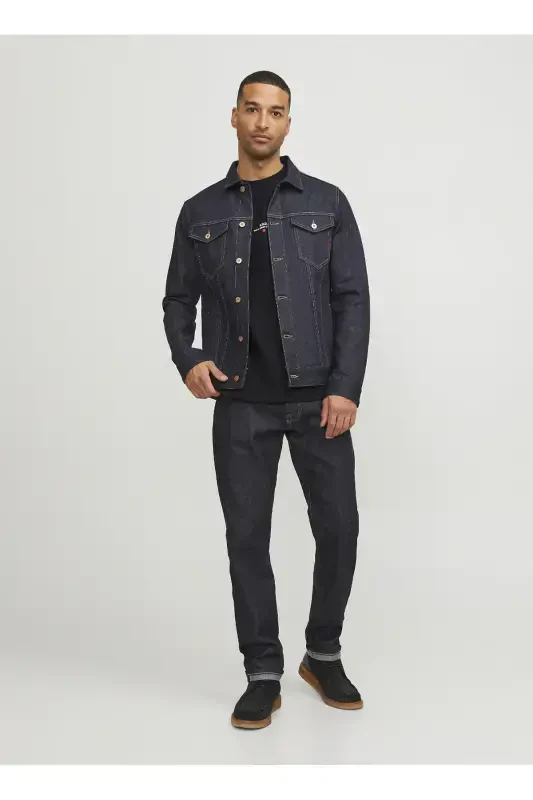 Round neck, black men's T-shirt. - 5