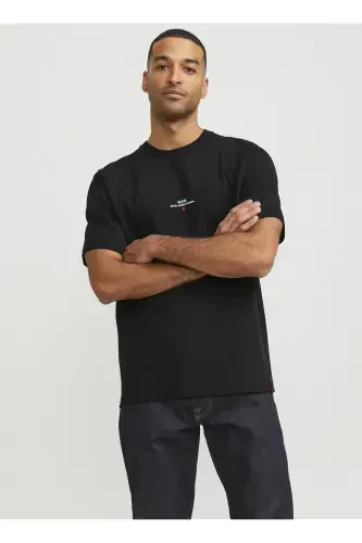 Round neck, black men's T-shirt. - 7