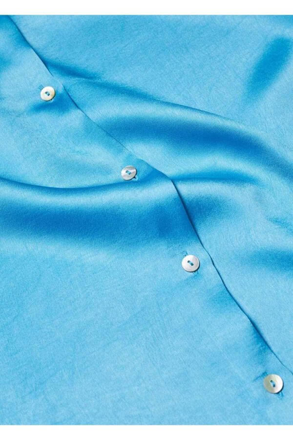 Round neck satin shirt - 5