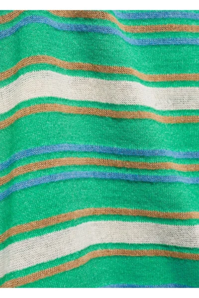 Round neck striped sweater - 6