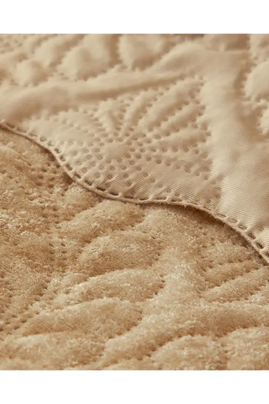 Royal Charm Kadife Çift Kişilik Yatak Örtüsü Takımı Gold-Gold - 4