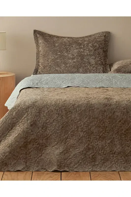 Royal Charm Velvet Double Bedspread Set Silver-Silver - ENGLISH HOME