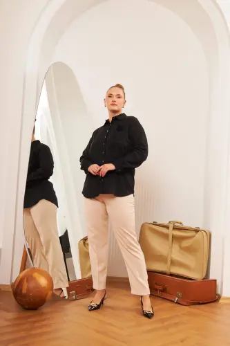 Рубашка черная с розами больших размеров - 8