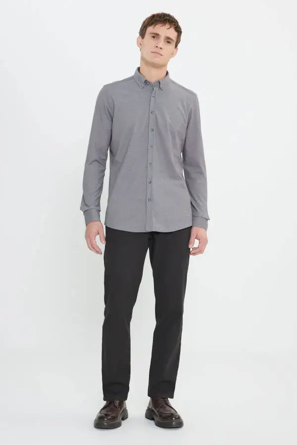 Рубашка приталенного кроя Slim Fit из хлопка с воротником на пуговицах - 2