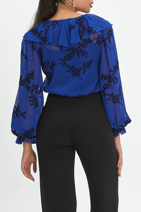 Ruffled Collar Front Buttoned Embroidered Sleeve End Ruffled Saks Black Shirt 37333 - 4