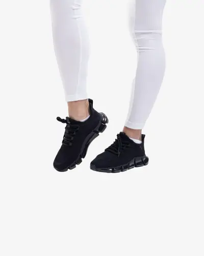 SABER Sneakers - CHYORNYY 