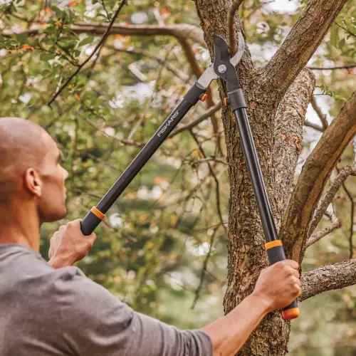 Садовый сучкорез Fiskars 28