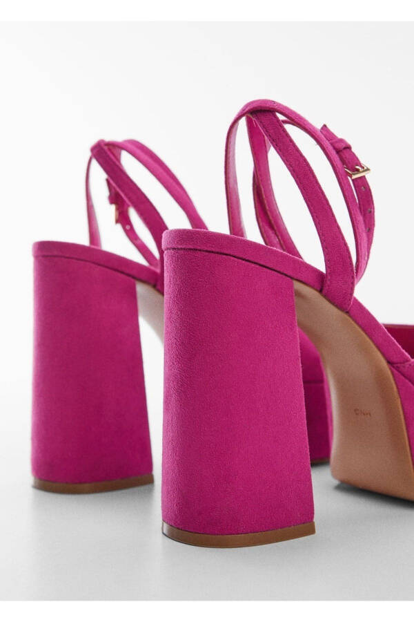 Сандалии на толстой подошве с ремешком на щиколотке - 6