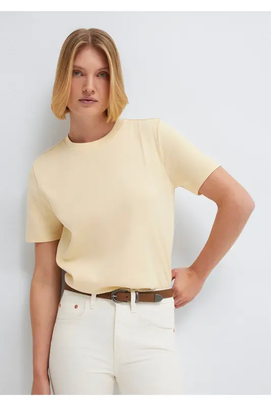 Sarı Basic Tişört Semi Slim Fit / Yarı Dar Kesim 1612916-70027-Sarı - 1