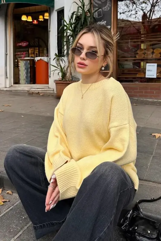 Sarı Bisiklet Yaka Oversize Triko Kazak MG1972 - Sarı - MADMEXT