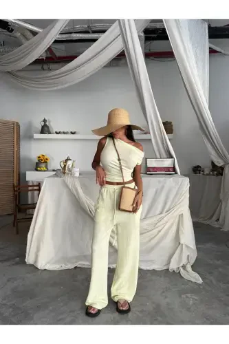 Sarı Kayık Yaka Büzgülü Bluz Pantolon Takım-Sarı - 3