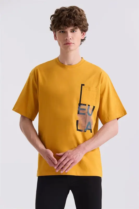 Sarı Yazı Baskılı Bisiklet Yaka T-Shirt - JAKAMEN