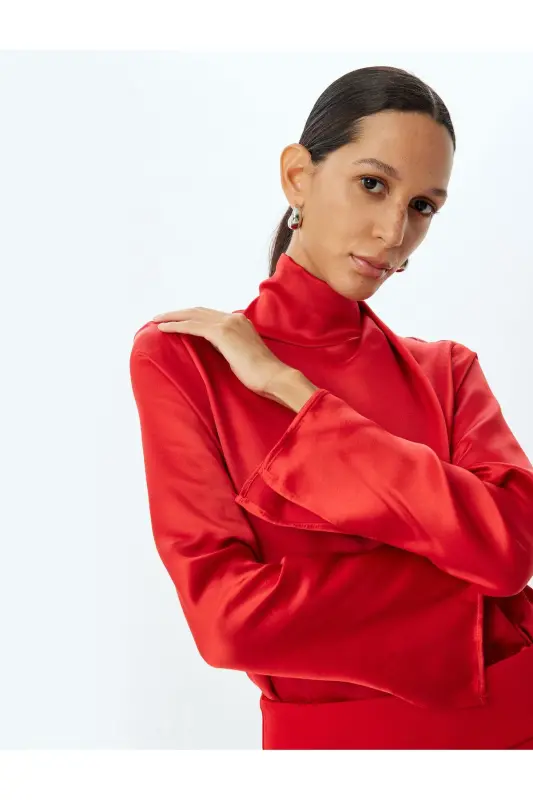 Saten Bluz Asimetrik Dik Yaka Drape Detaylı Uzun Kollu - Bordo - KOTON