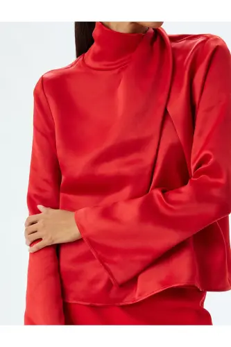 Saten Bluz Asimetrik Dik Yaka Drape Detaylı Uzun Kollu - Bordo - 5