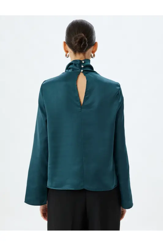 Saten Bluz Asimetrik Dik Yaka Drape Detaylı Uzun Kollu-Yeşil - 4