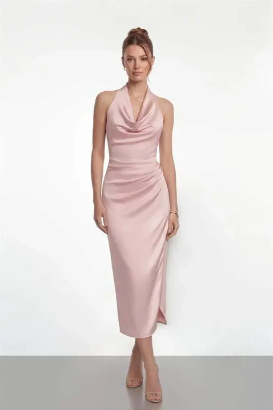 Saten Kumaş Degaje Yaka Elbise - PUDRA - BÜYÜKBEDENIZ