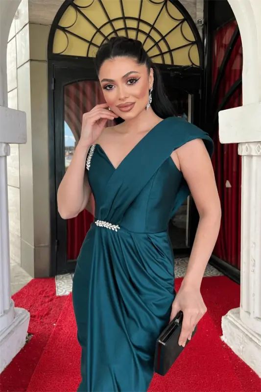 Satin Fabric Shawl Detailed Pencil Dress - EMERALD GREEN - 4