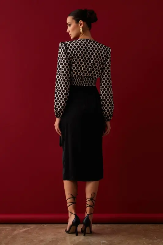 Satin Skirt with Slit - Black - 5