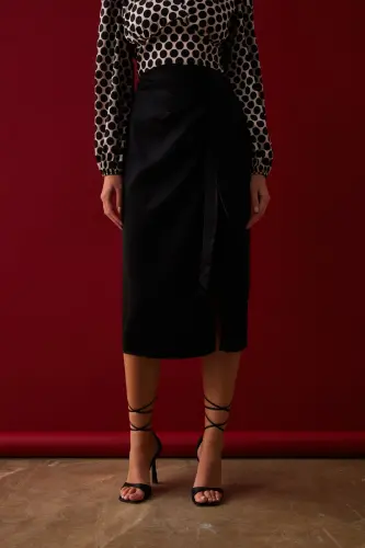 Satin Skirt with Slit - Black - 3